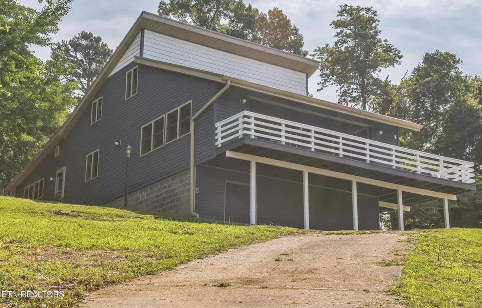 Listings for Pam Ellsworth