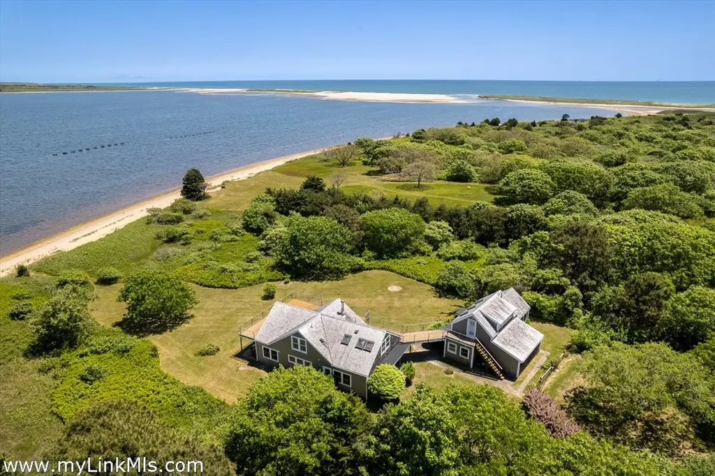 Properties with price adjustment on Martha’s Vineyard