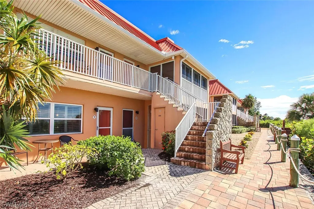 Sanibel Arms Condo