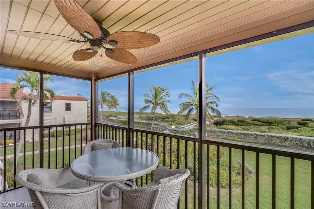 Sanibel Moorings Condo