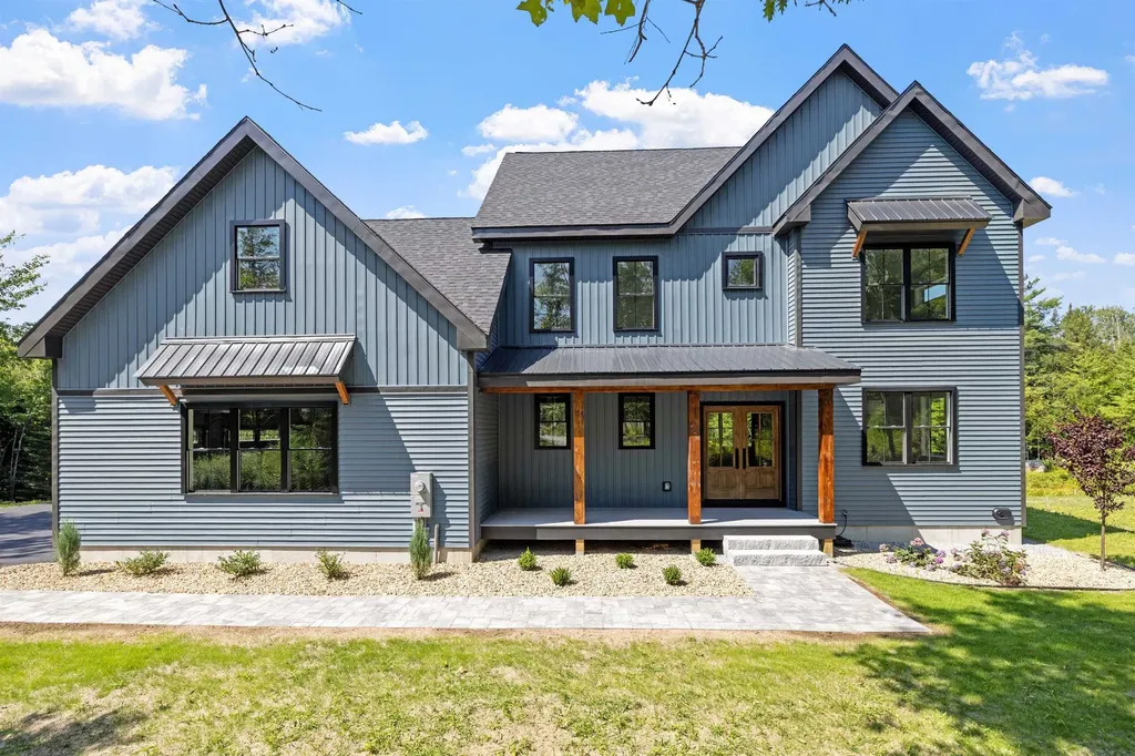 Listings for Jessica Houde