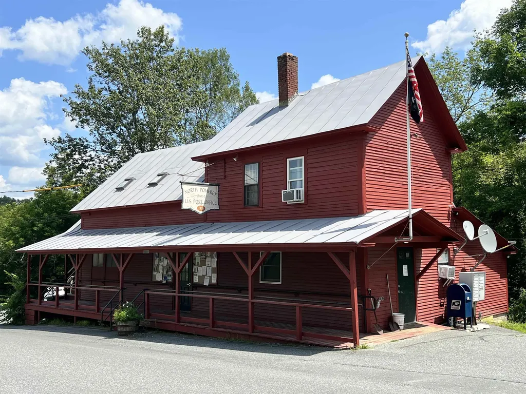 Pomfret VT Multi-family Real Estate for Sale