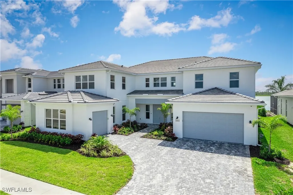 Seven Shores at Hacienda Lakes