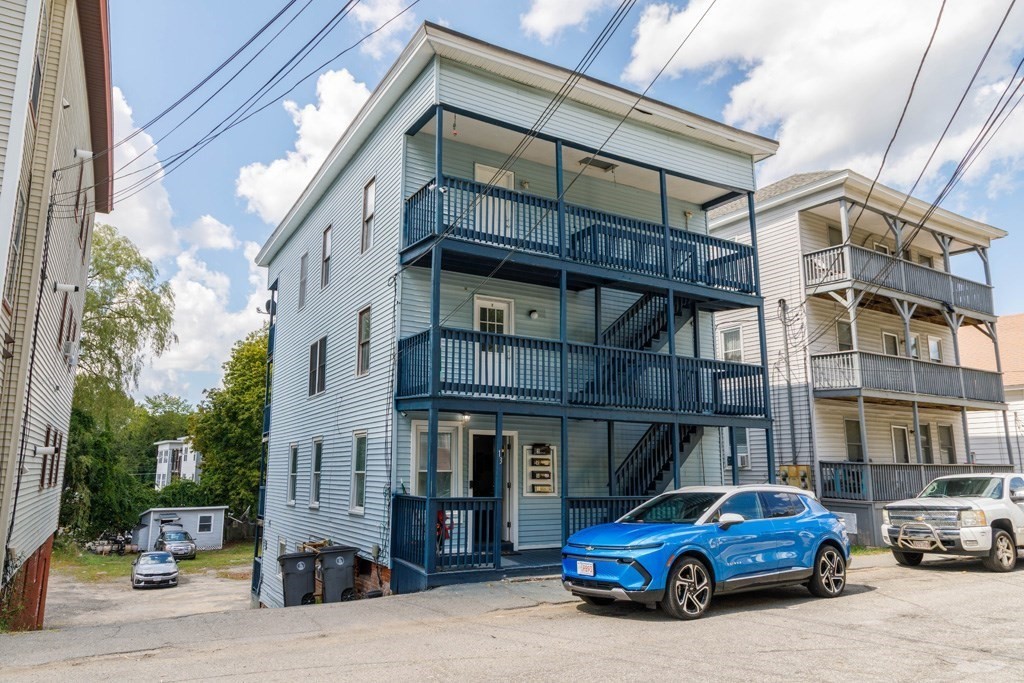 Listings for Marysol Castro