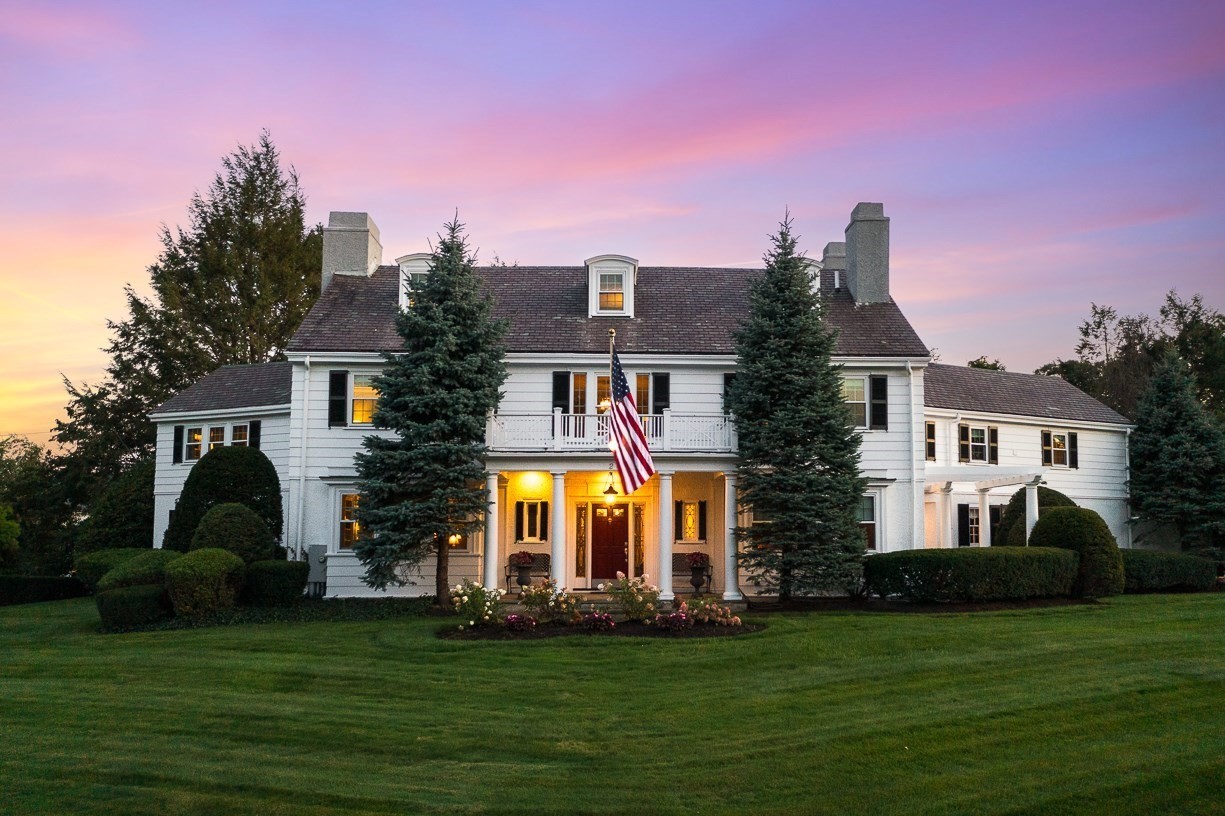 Listings for Molly Morrison