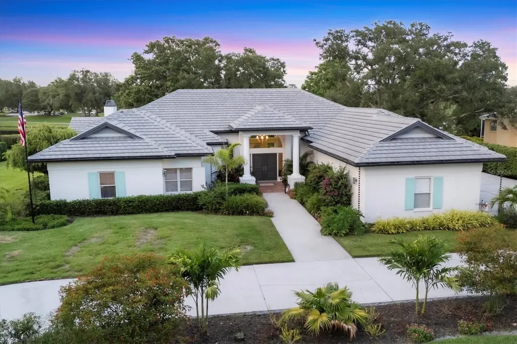 Listings for Angela Adams