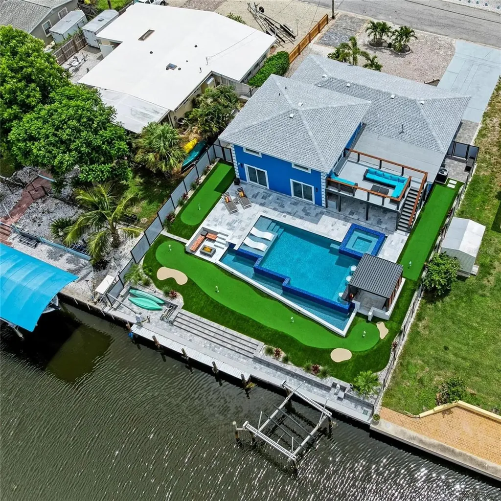 Bayshore Gardens