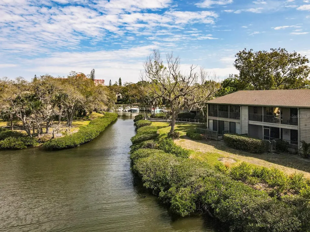 Listings for Christina Neff