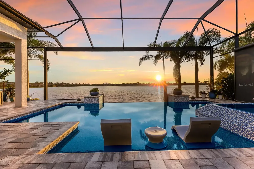 Listings for Debbie Daviadoff