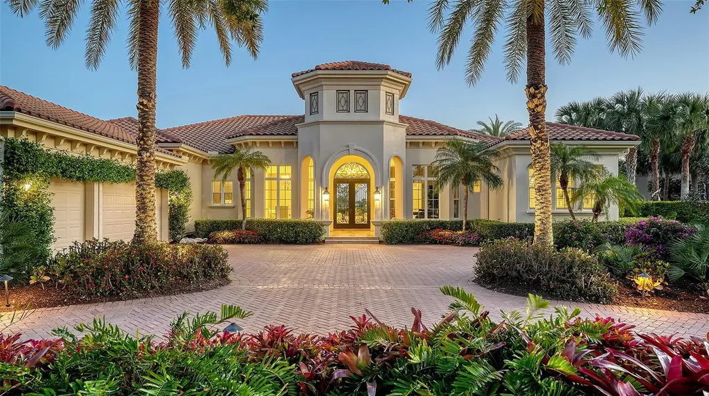 Listings for Elizabeth Smith