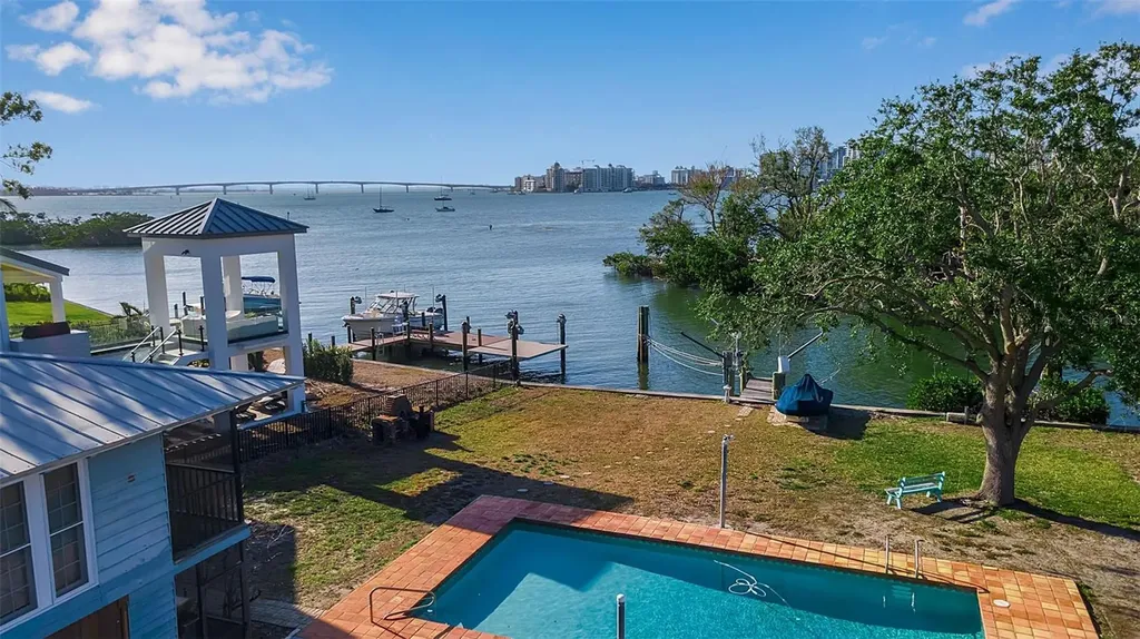 Listings for Jennifer Linehan