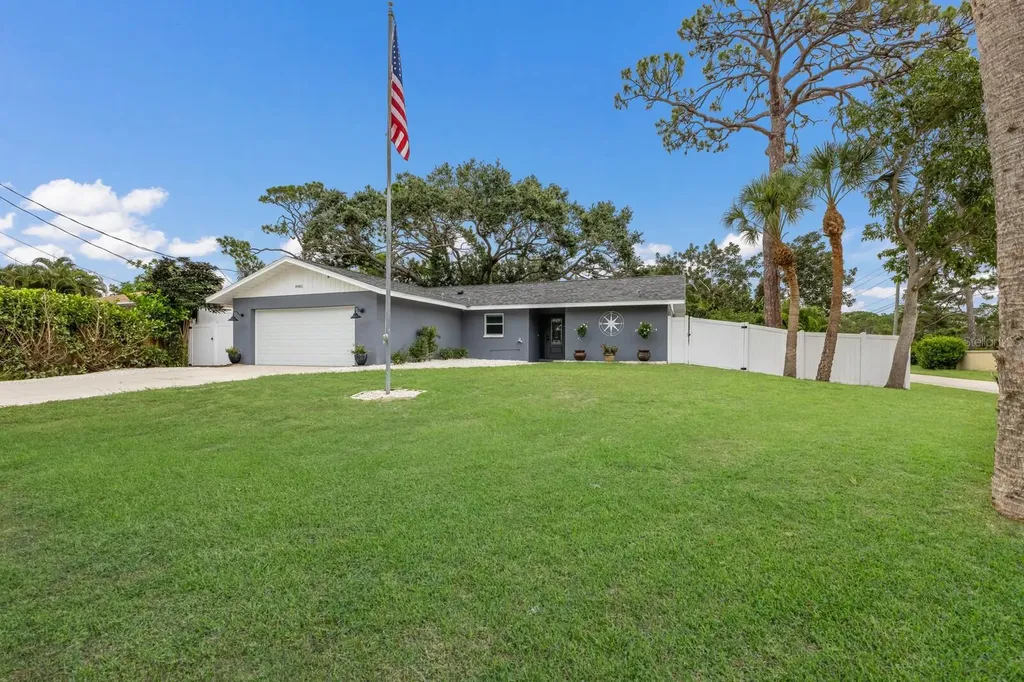Listings for Jonathan Abrams