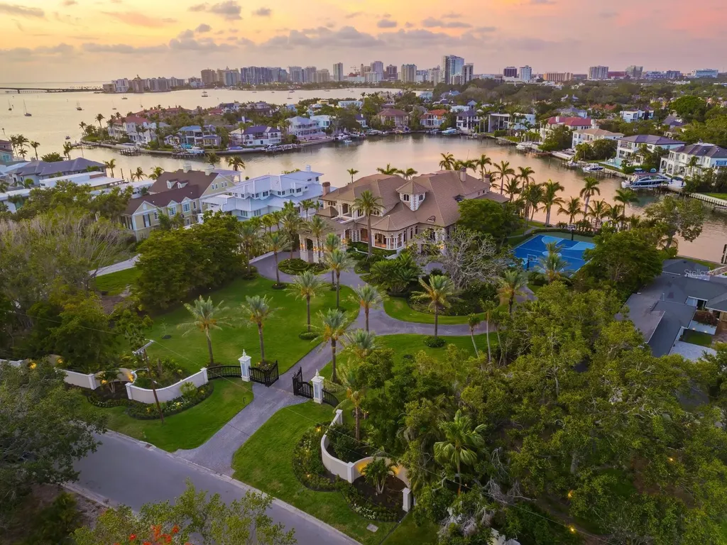 Harbor Acres