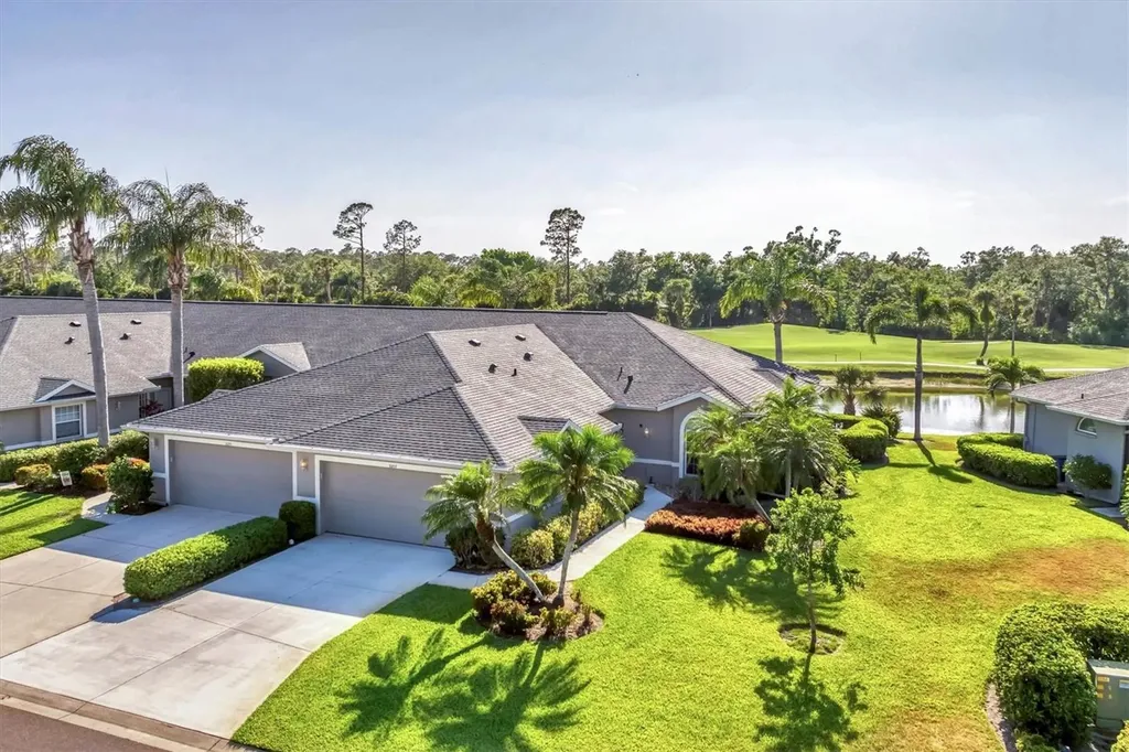 Heritage Oaks