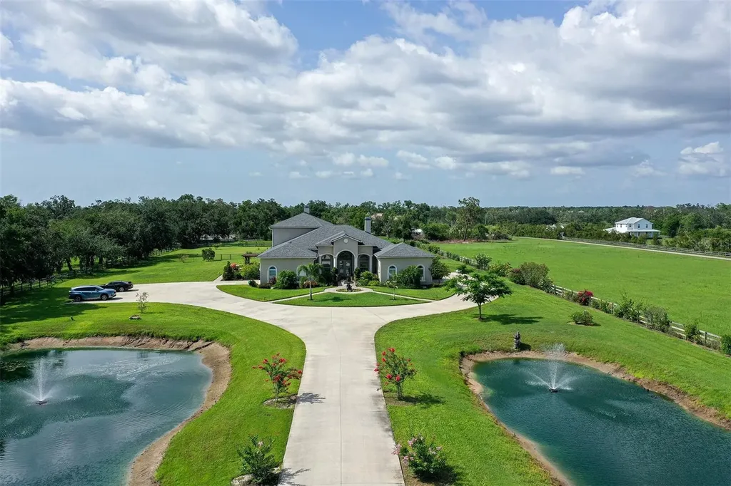 Listings for Kevin Moran