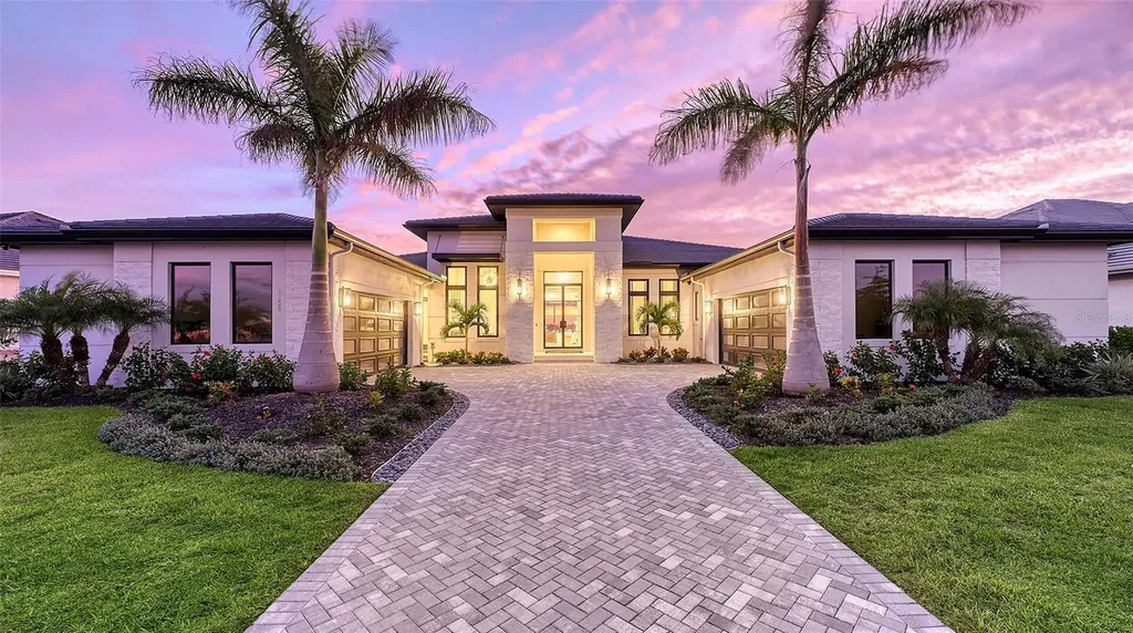 Listings for Nicole Ryskamp