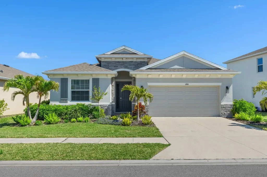 Promenade Estates