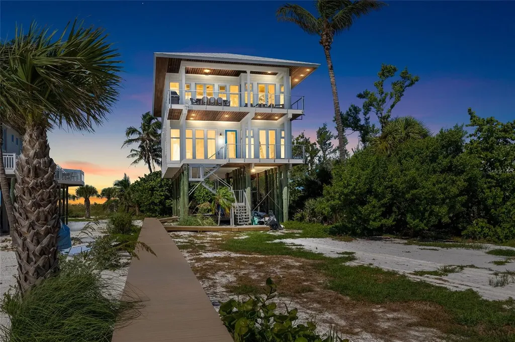 Little Gasparilla Island