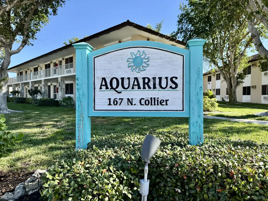 Aquarius Apts Of Marco Island The A Condo