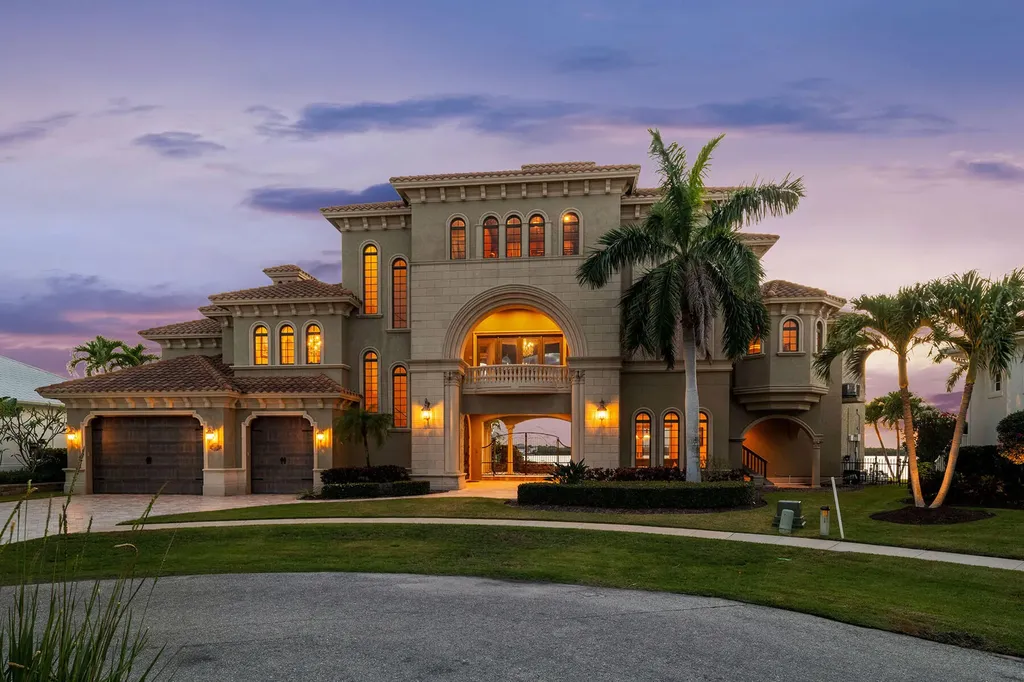 Marco Beach Unit 11
