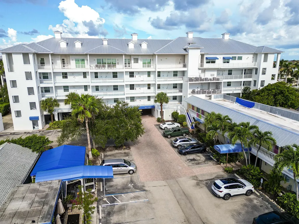 Olde Marco A Condo