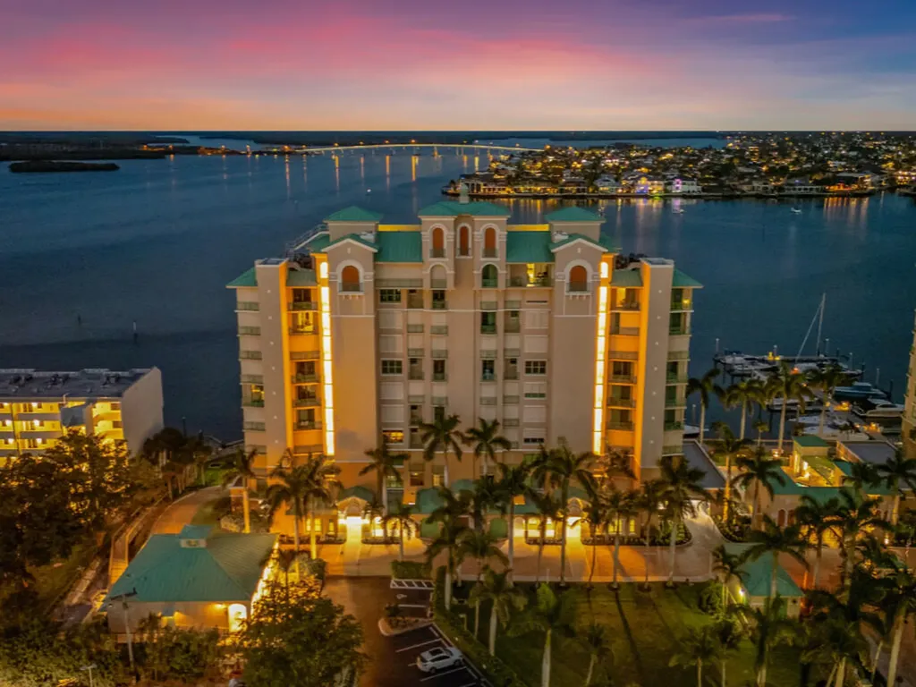 Pier 81 A Condo