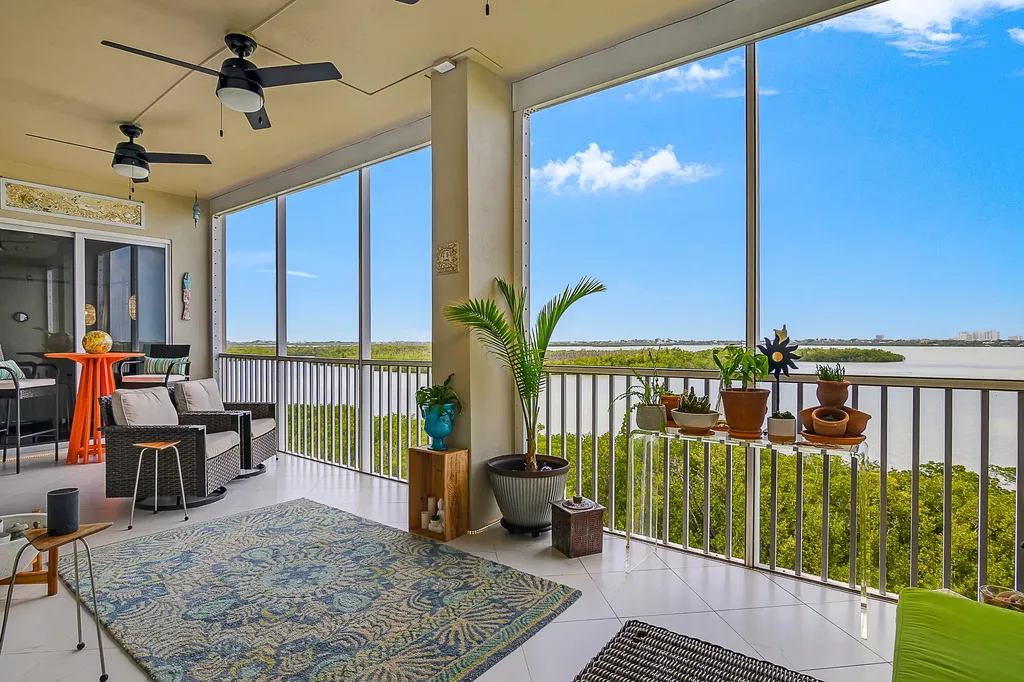 Vintage Bay A Condo