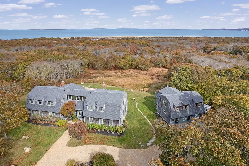 Aquinnah $5M+