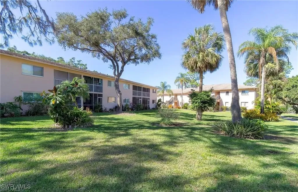 Imperial Palms Condo