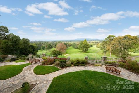 Golf Community Homes