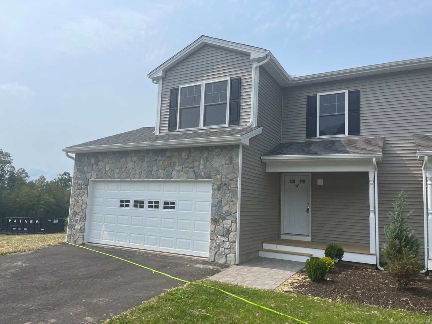 2 Bedroom Homes & Condos