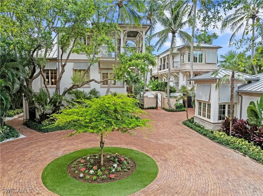 Homes with Docks