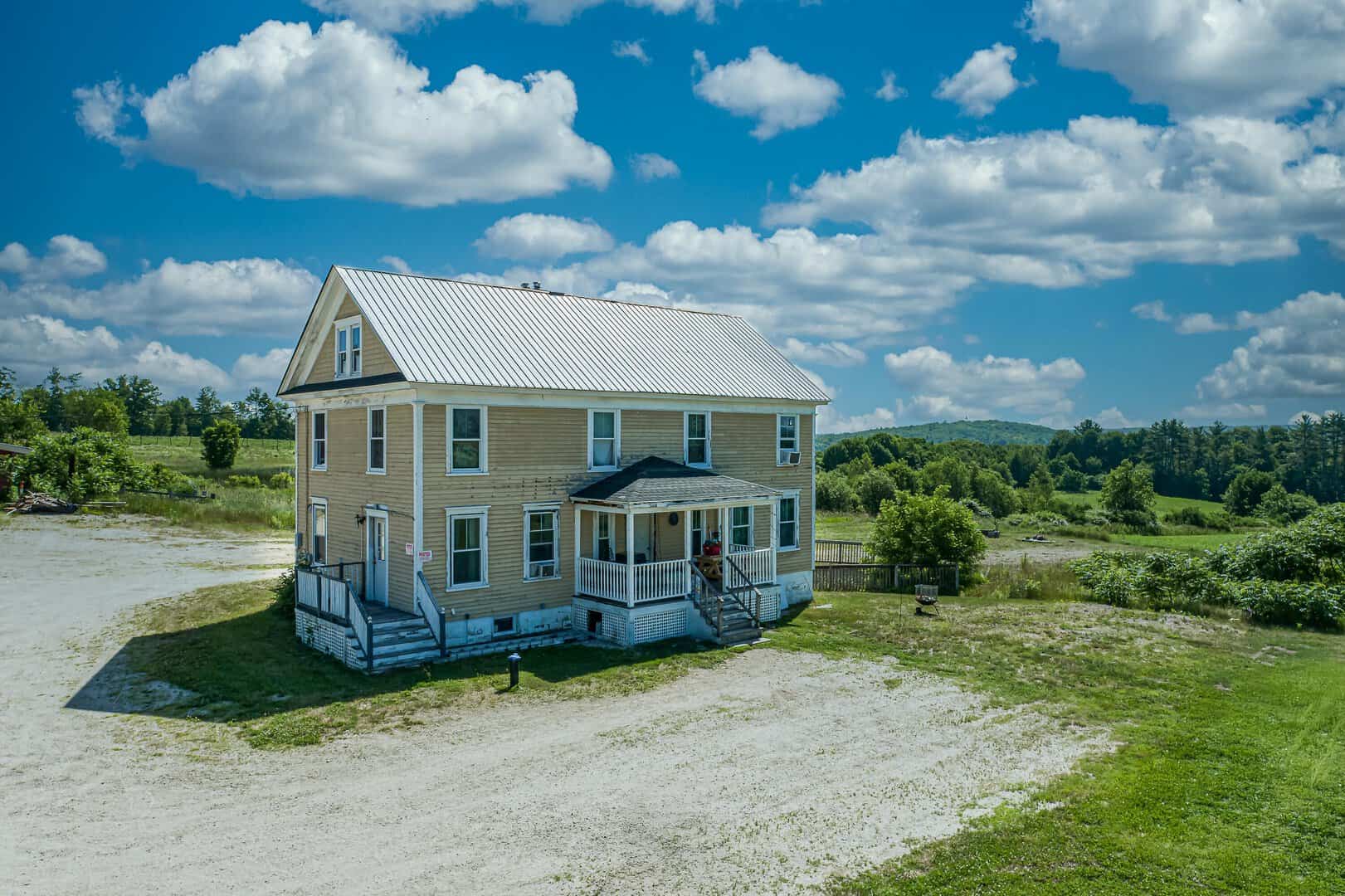 Homes with 5+ Acres