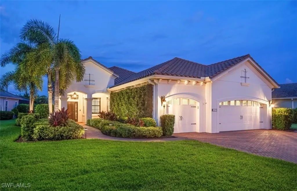 Estero Place