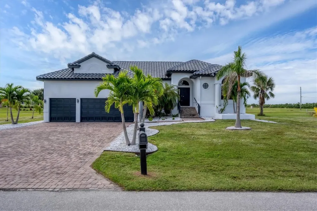 Burnt Store Lakes vacation rentals