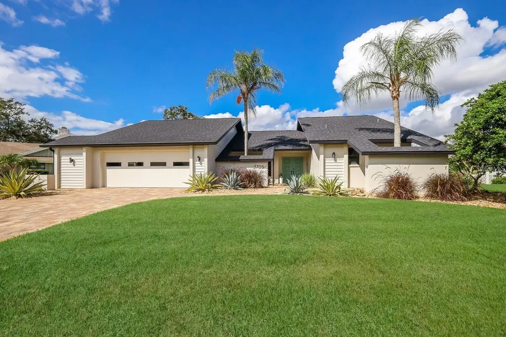 Country Club Of Sarasota vacation rentals