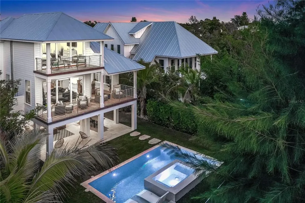 Longboat Village vacation rentals