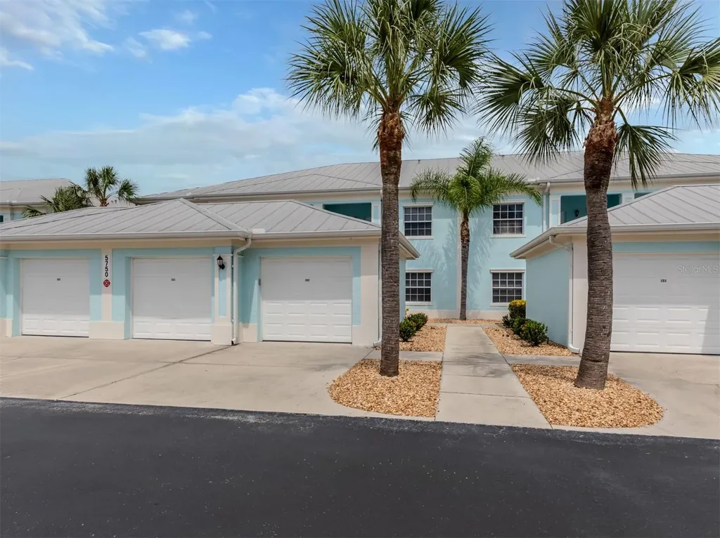 Sabal Trace vacation rentals