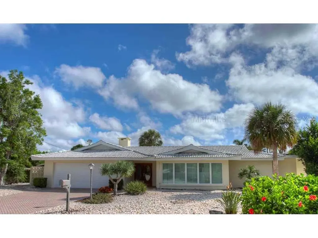 Siesta Isles vacation rentals