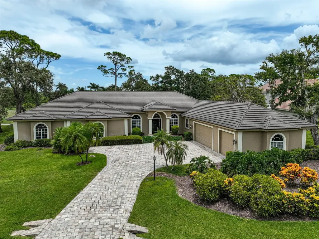 The Oaks Club vacation rentals