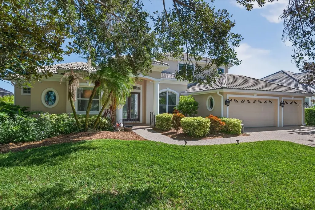 Listings for Laurel James