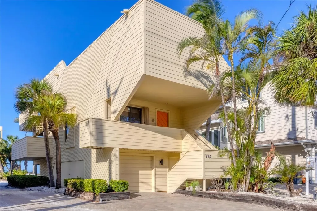 Listings for Robin Leonardi