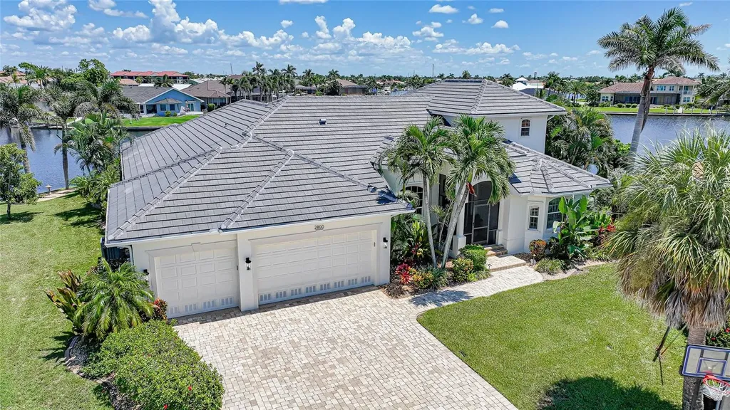 Listings for Shelley Addessi