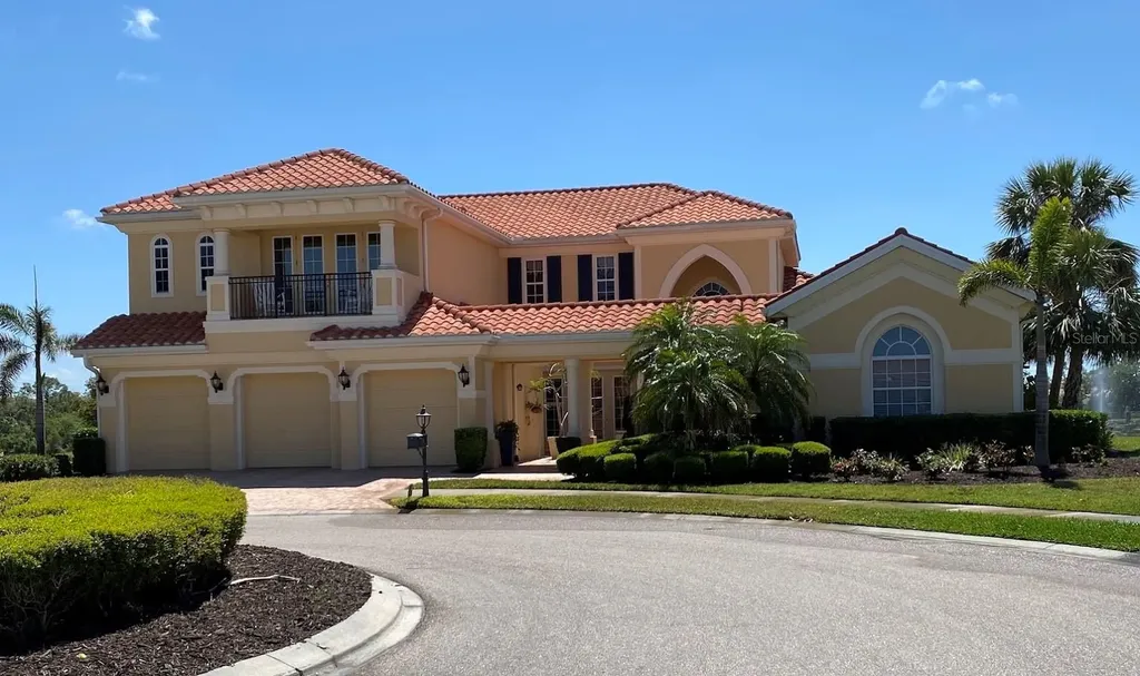 Venetian Golf & River Club