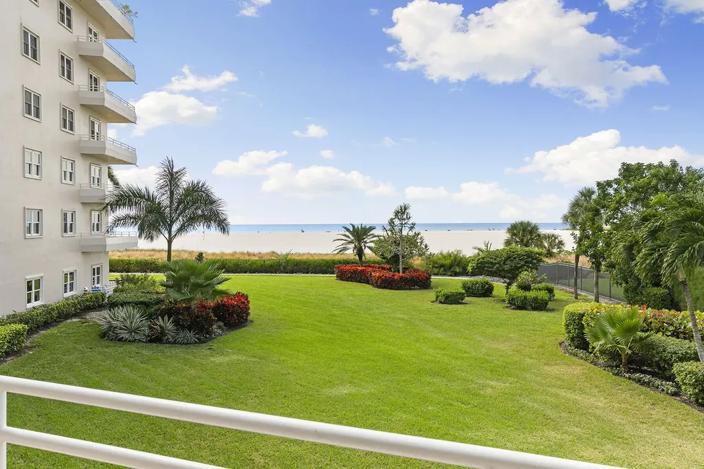 Sunset House North Apts Of Marco Island A Condo