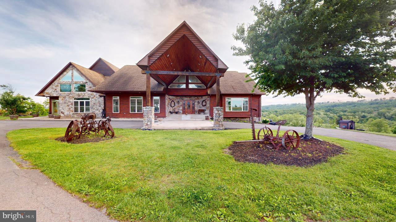Homes with Guest House