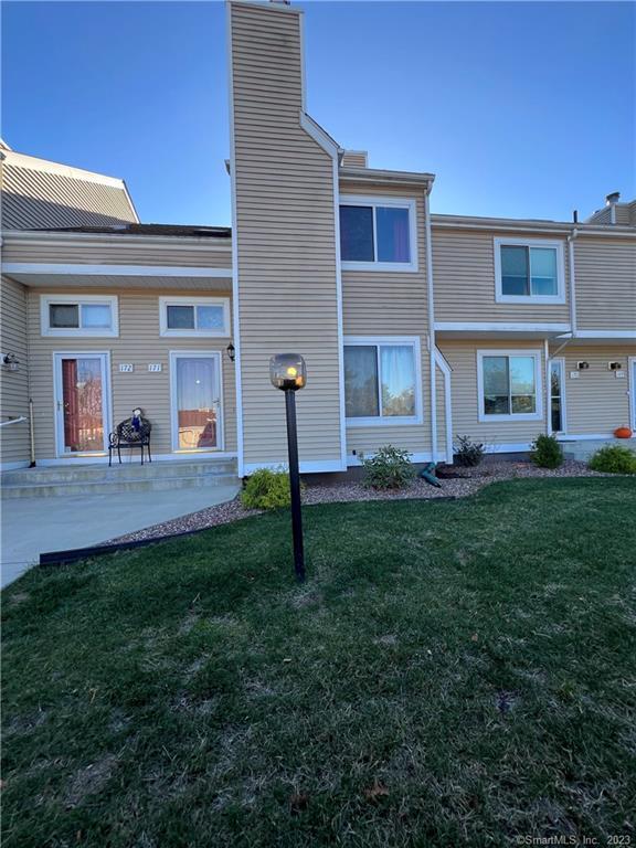 Rentals Under $2K