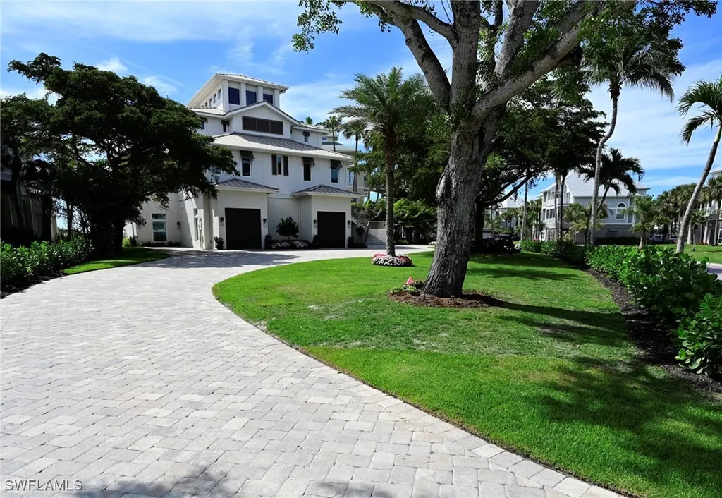 Barefoot Beach
