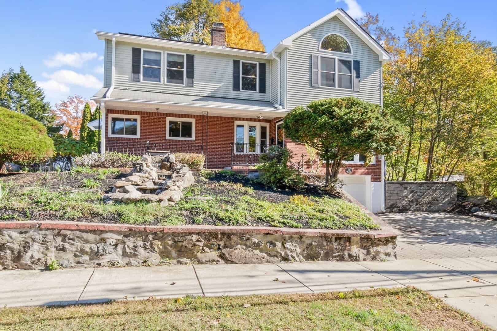 Single Family Homes – Robin Hood, Stoneham MA
