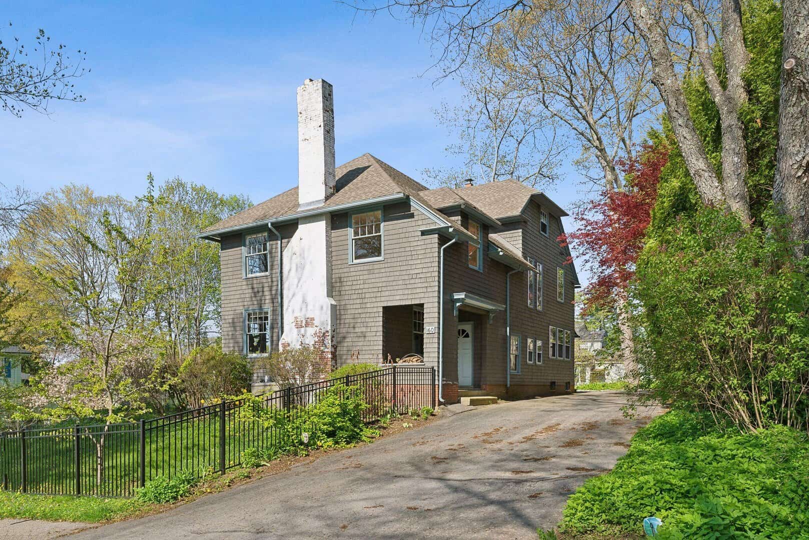 Homes with Basement